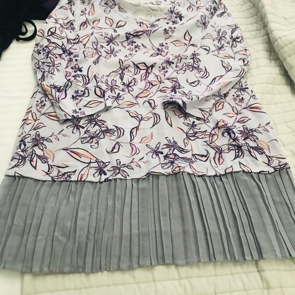 LOGO by Lori Goldstein 3/4 sleeves top